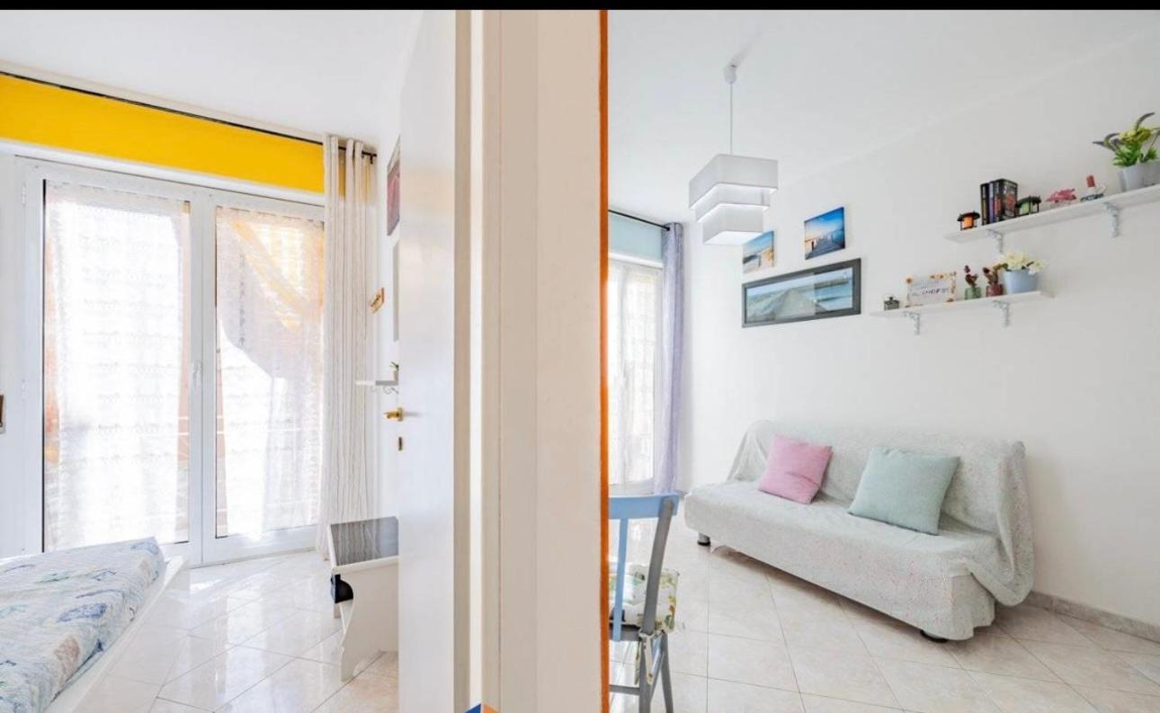 Casa Girasole 1 Apartment Sanremo Luaran gambar