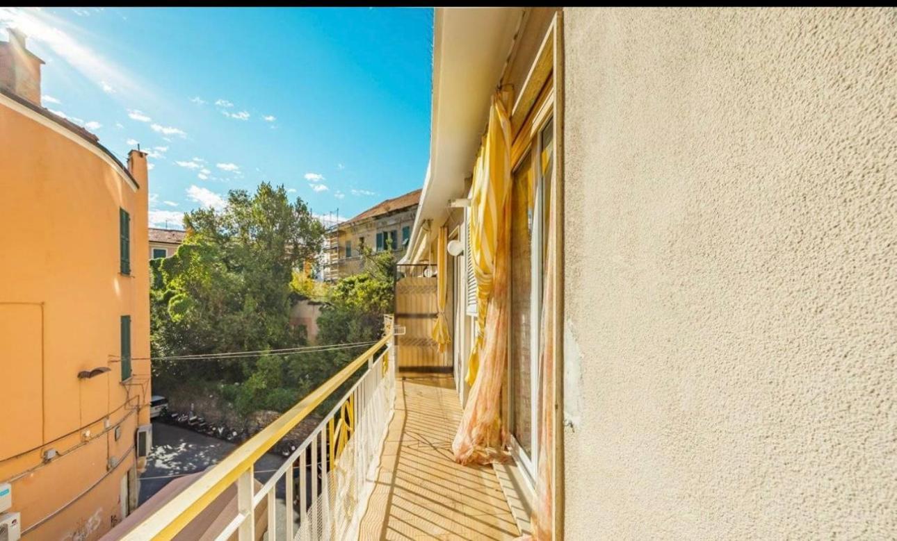 Casa Girasole 1 Apartment Sanremo Luaran gambar