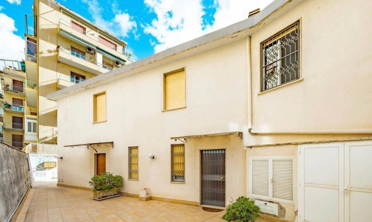 Casa Girasole 1 Apartment Sanremo Luaran gambar