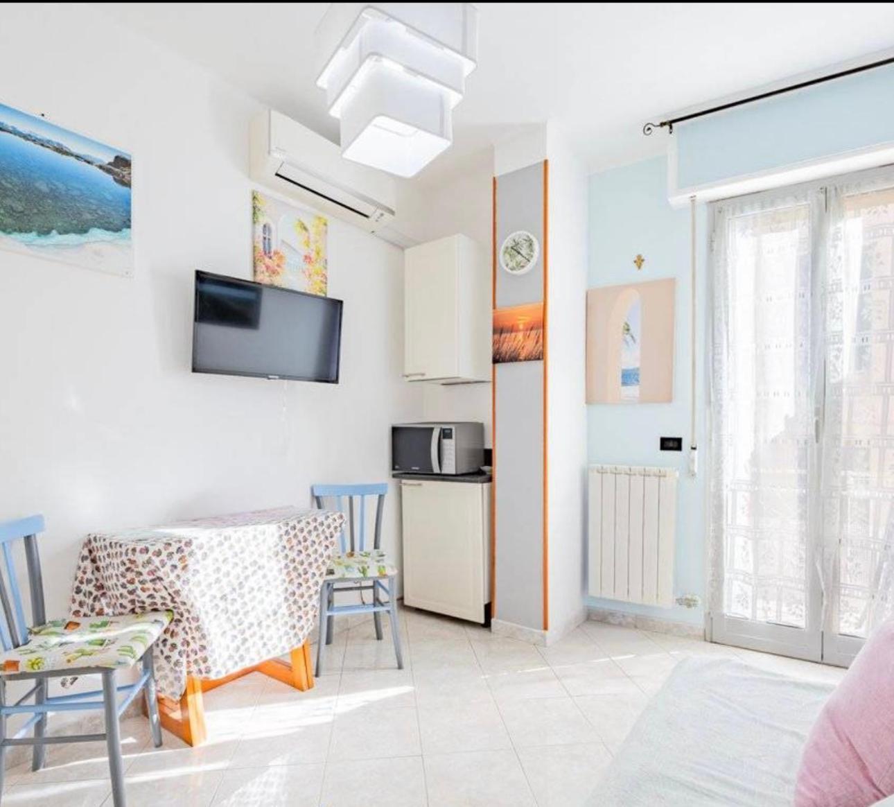 Casa Girasole 1 Apartment Sanremo Luaran gambar